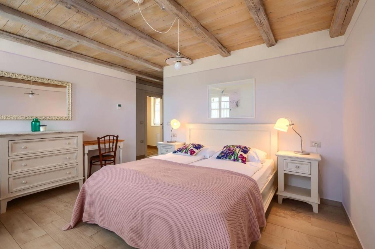 Family Villa Elizabeta With Pool In Umag Cepljani Luaran gambar