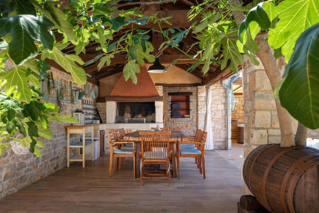 Family Villa Elizabeta With Pool In Umag Cepljani Luaran gambar